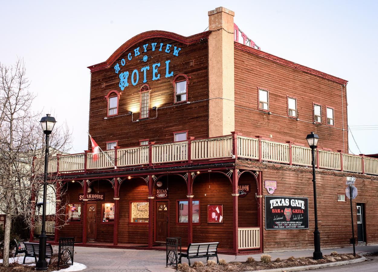 The Cochrane Rockyview Hotel Exterior photo