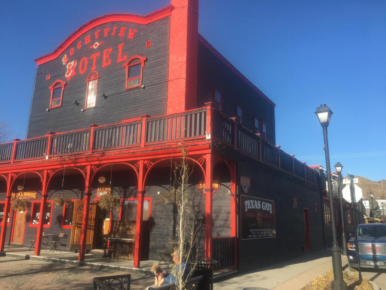 The Cochrane Rockyview Hotel Exterior photo